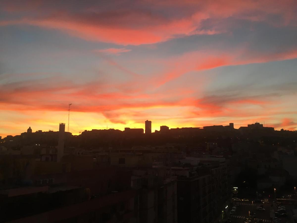 קליארי Eleventh Floor Suites מראה חיצוני תמונה